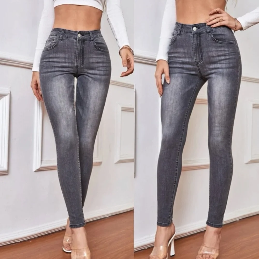 Premium dark wash skinny jeans - Picture 9 of 9